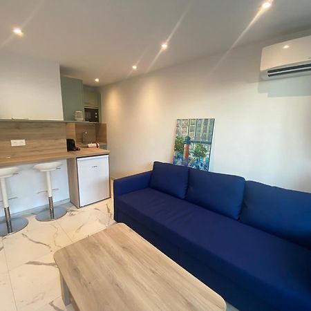Appartement Face Mer Et Port Santa Lucia Climatise Et Wifi Saint-Raphaël Zewnętrze zdjęcie