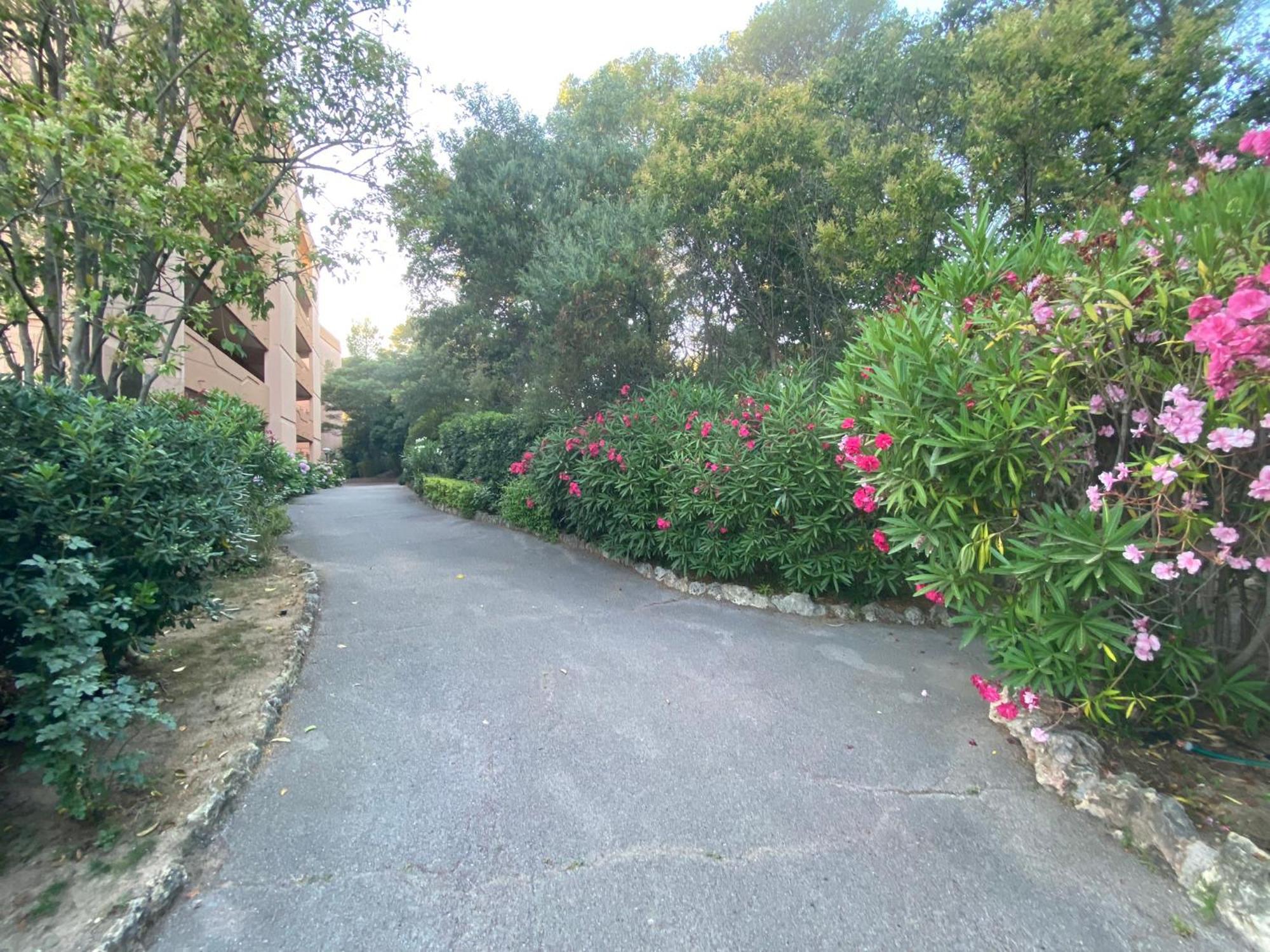 Appartement Face Mer Et Port Santa Lucia Climatise Et Wifi Saint-Raphaël Zewnętrze zdjęcie