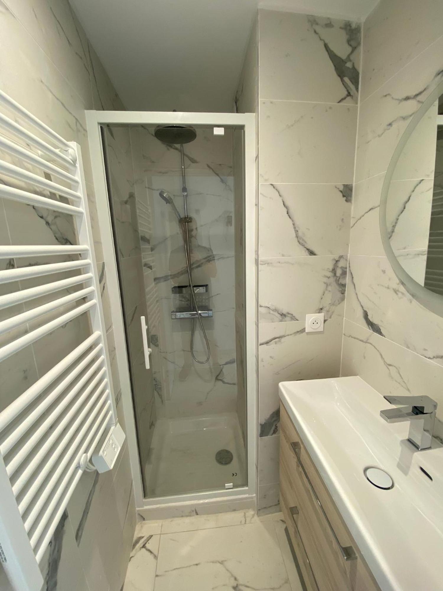Appartement Face Mer Et Port Santa Lucia Climatise Et Wifi Saint-Raphaël Zewnętrze zdjęcie