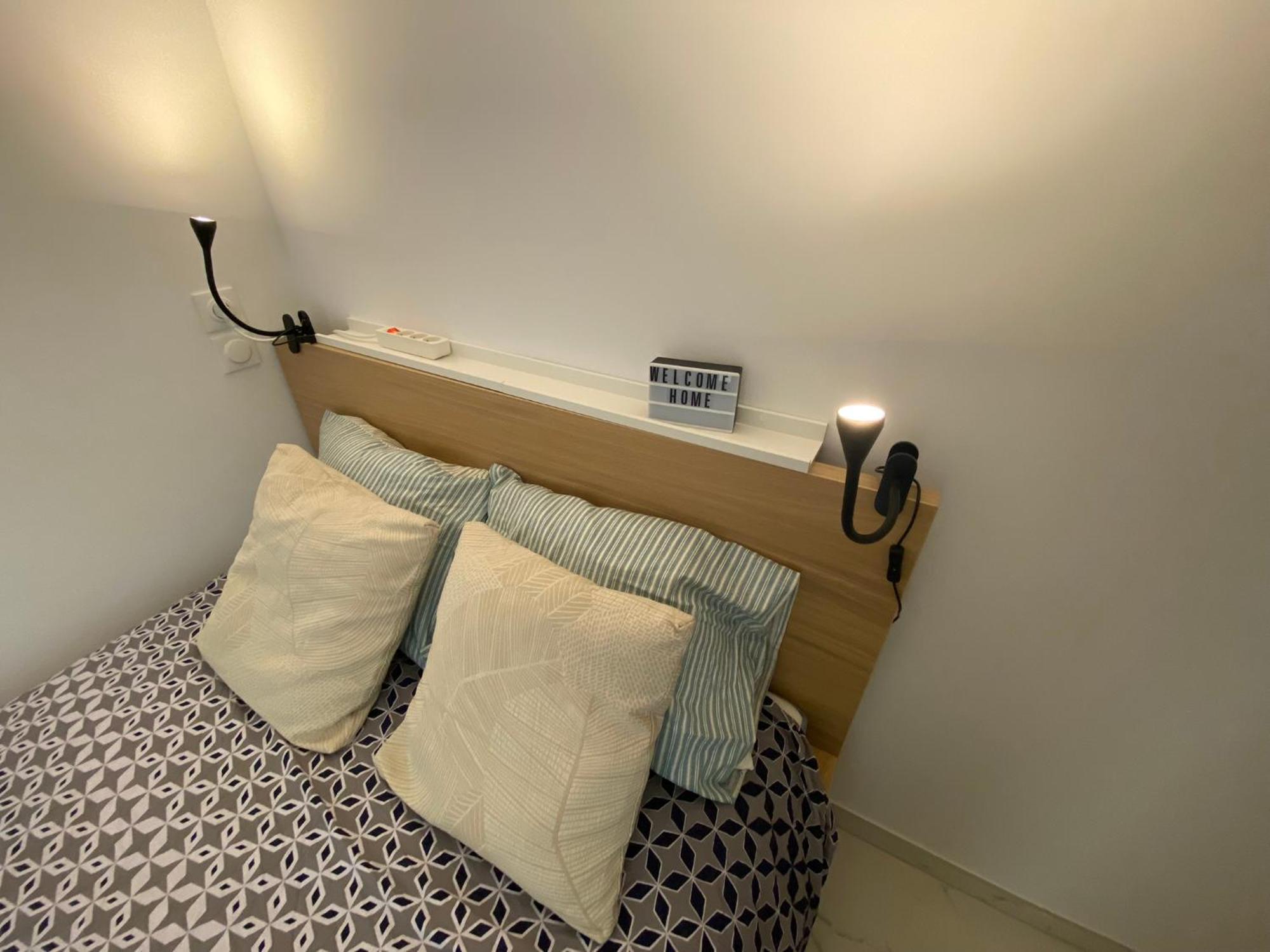 Appartement Face Mer Et Port Santa Lucia Climatise Et Wifi Saint-Raphaël Zewnętrze zdjęcie