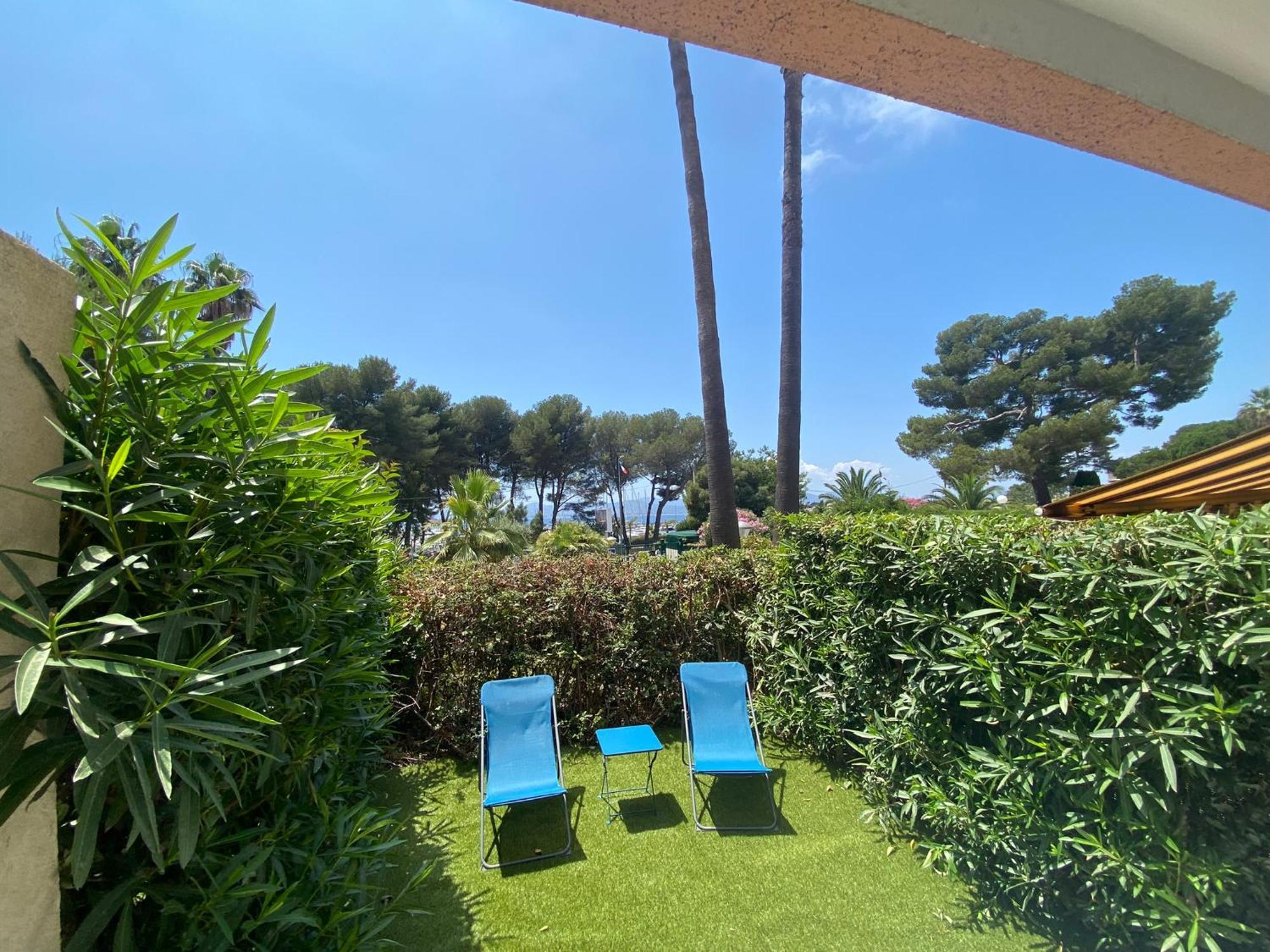 Appartement Face Mer Et Port Santa Lucia Climatise Et Wifi Saint-Raphaël Zewnętrze zdjęcie
