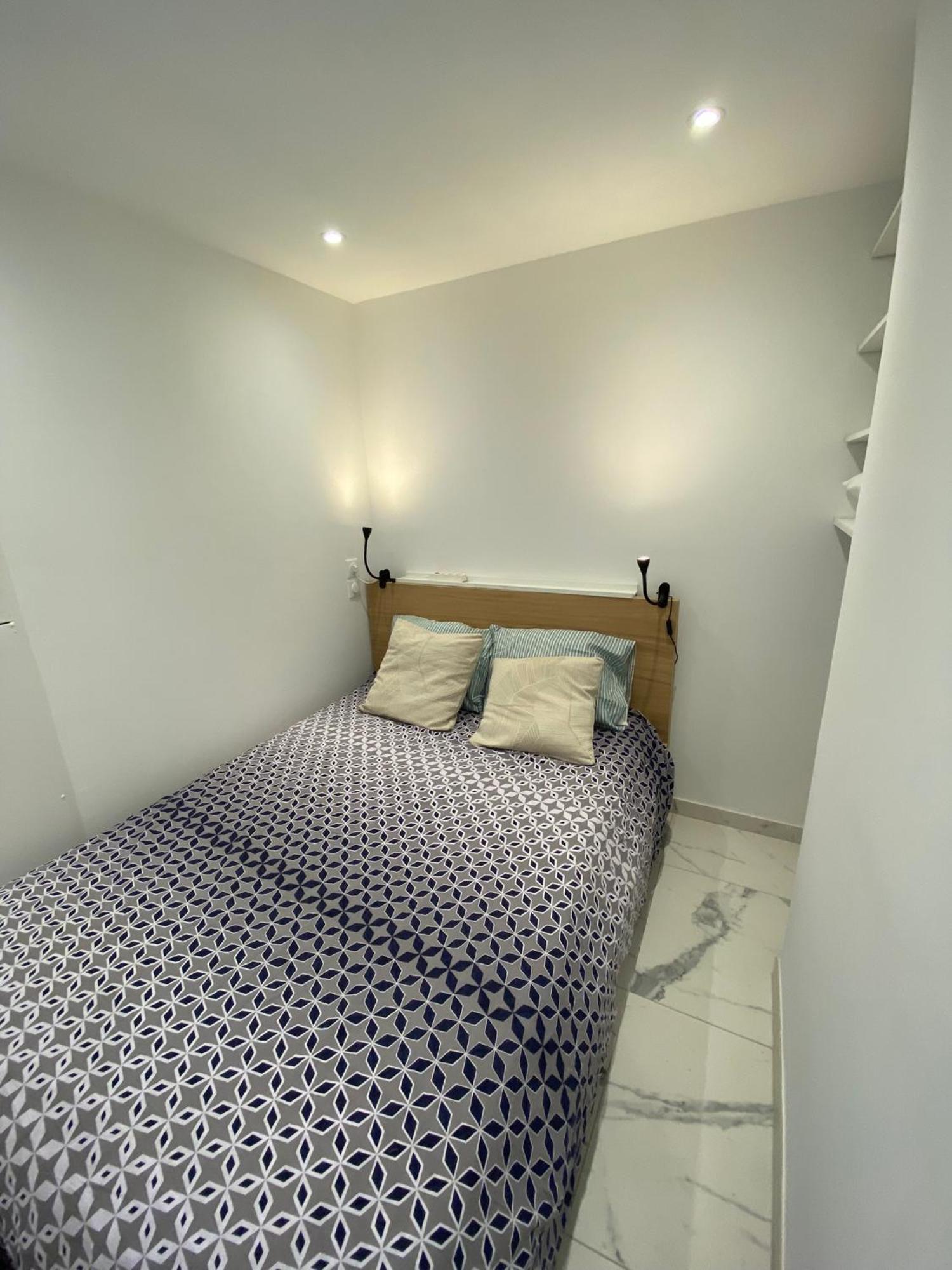 Appartement Face Mer Et Port Santa Lucia Climatise Et Wifi Saint-Raphaël Zewnętrze zdjęcie